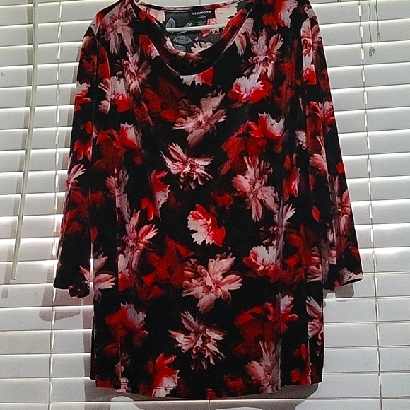 Liz Claiborne Tops - Liz Claiborne career top